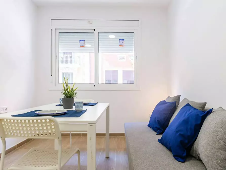 Immagine 2 di Appartamento in affitto  in Carrer del Moianès a Barcelona