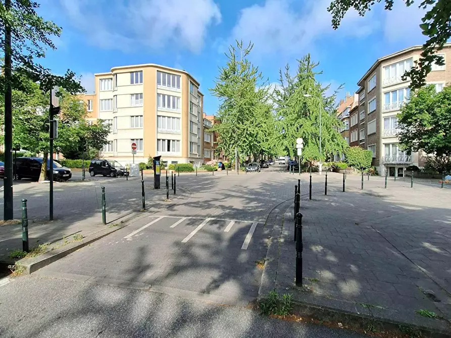 Immagine 1 di Appartamento in affitto  in Avenue Jean-Baptiste Depaire a Laeken