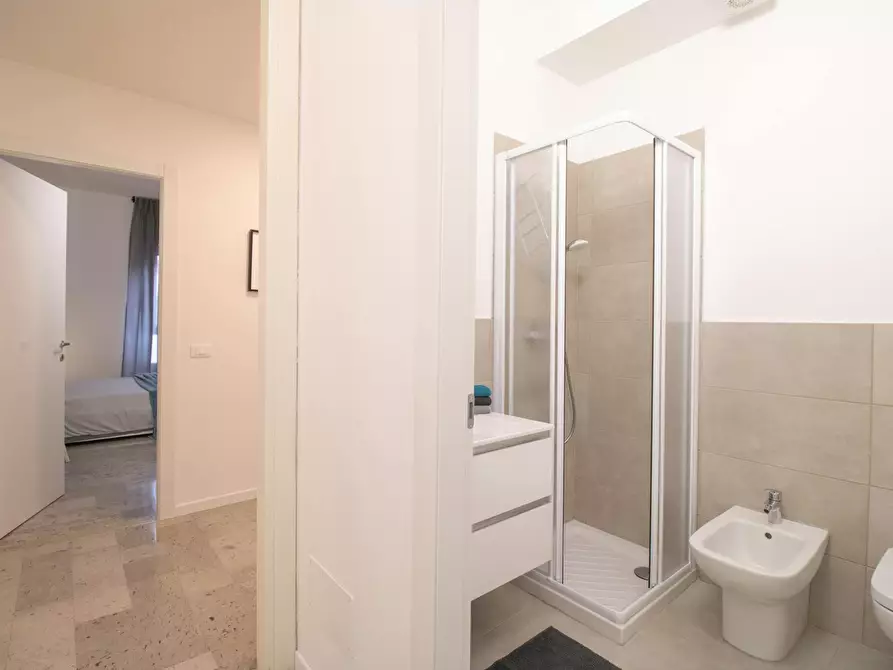 Immagine 9 di Camera in affitto  in Via Firenze a Vicenza