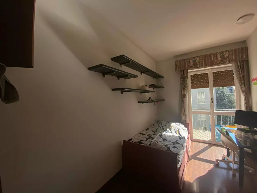 Immagine 1 di Camera in affitto  in Via Amedeo d'Aosta a Milano