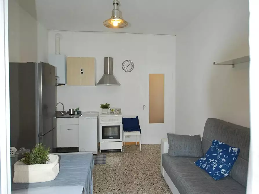 Immagine 2 di Camera in affitto  in Via Marco d'Agrate a Milano