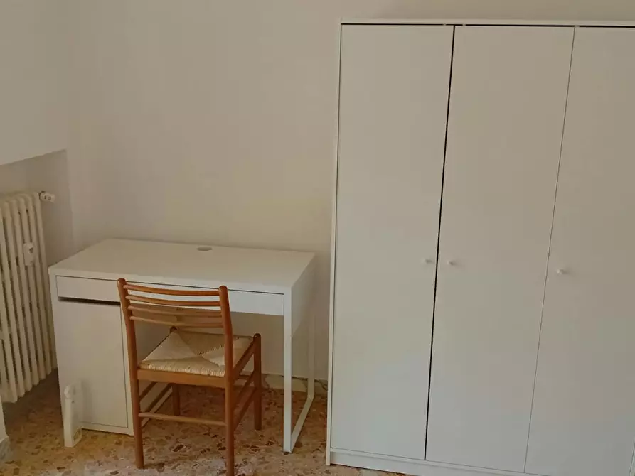Immagine 2 di Camera in affitto  in Via Gallia a Roma