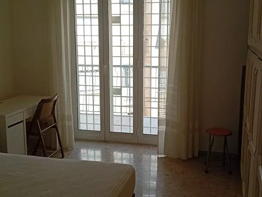 Immagine 2 di Camera in affitto  in Via Gallia a Roma