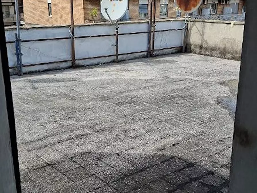 Immagine 6 di Appartamento in affitto  in Via Gian Bistolfi a Roma
