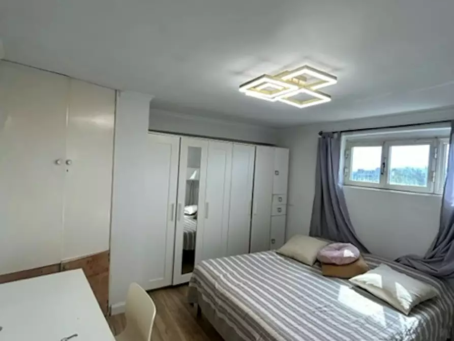 Immagine 3 di Appartamento in affitto  in Via Gian Bistolfi a Roma