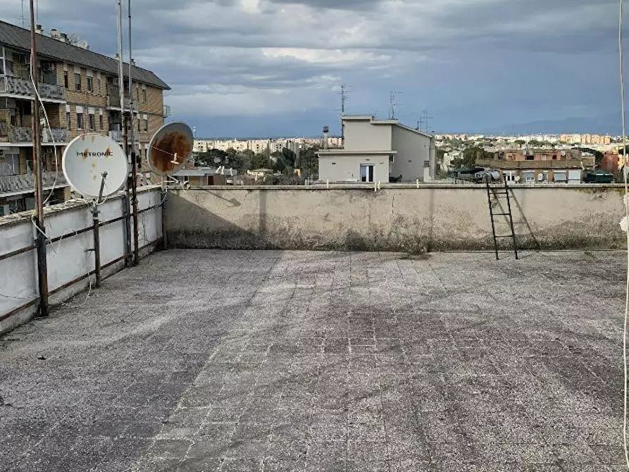 Immagine 4 di Appartamento in affitto  in Via Gian Bistolfi a Roma