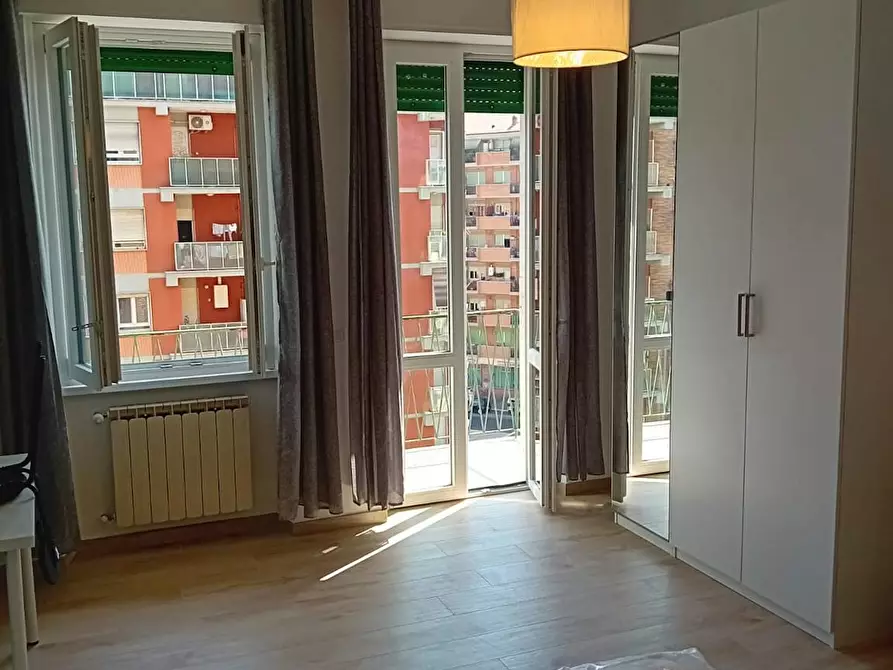 Immagine 2 di Camera in affitto  in Via delle Cave a Roma