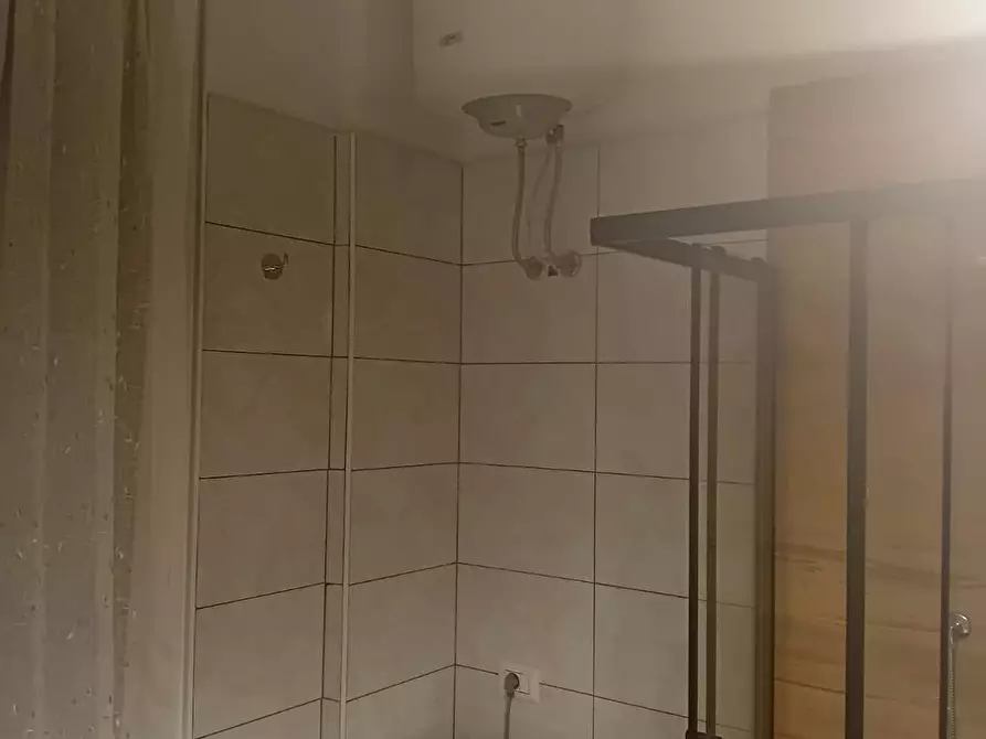 Immagine 1 di Camera in affitto  in Via Livorno a Roma