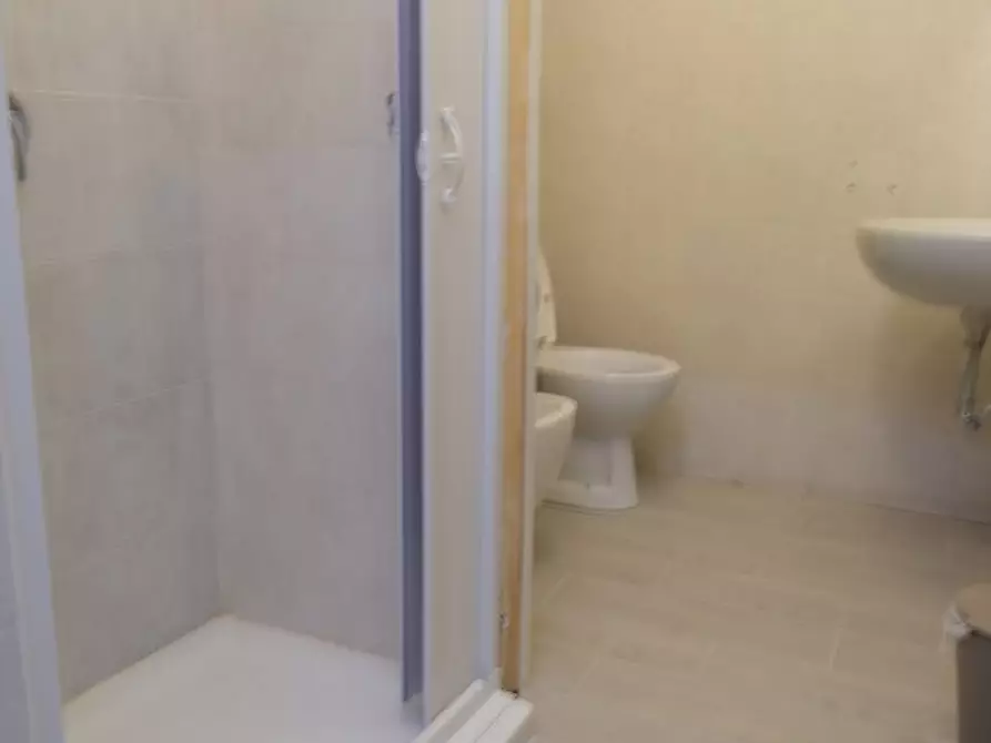 Immagine 6 di Camera in affitto  in Via Michele Coppino a Sassari