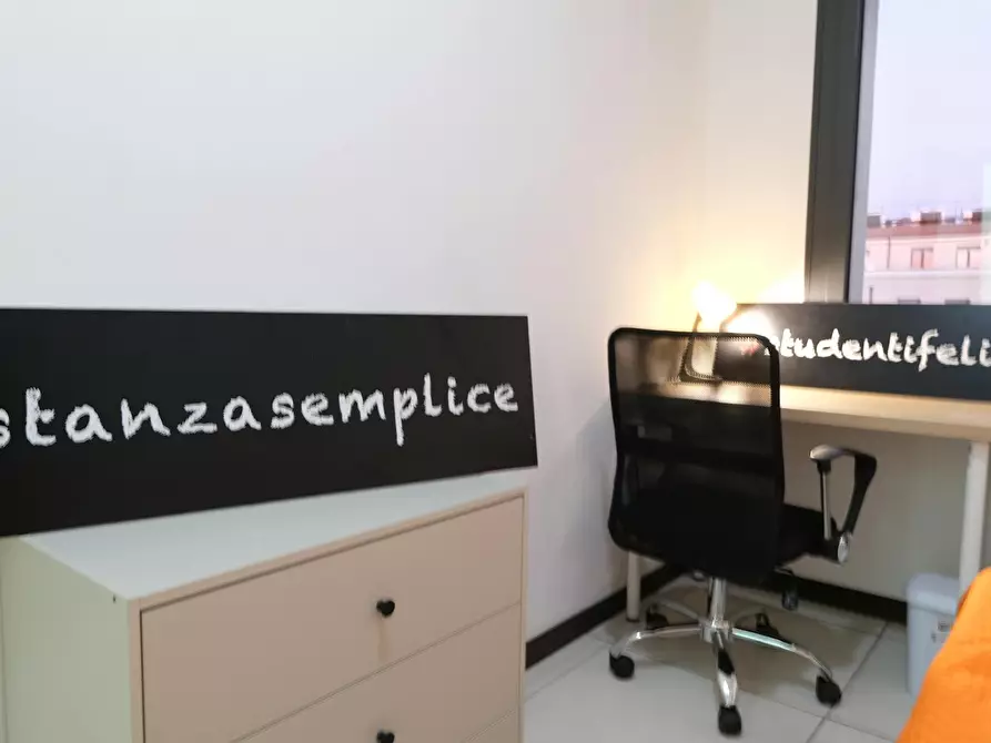 Immagine 4 di Camera in affitto  in Via Michele Coppino a Sassari