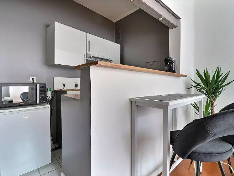 Immagine 8 di Appartamento in affitto  in Avenue Montaigne a Paris 08