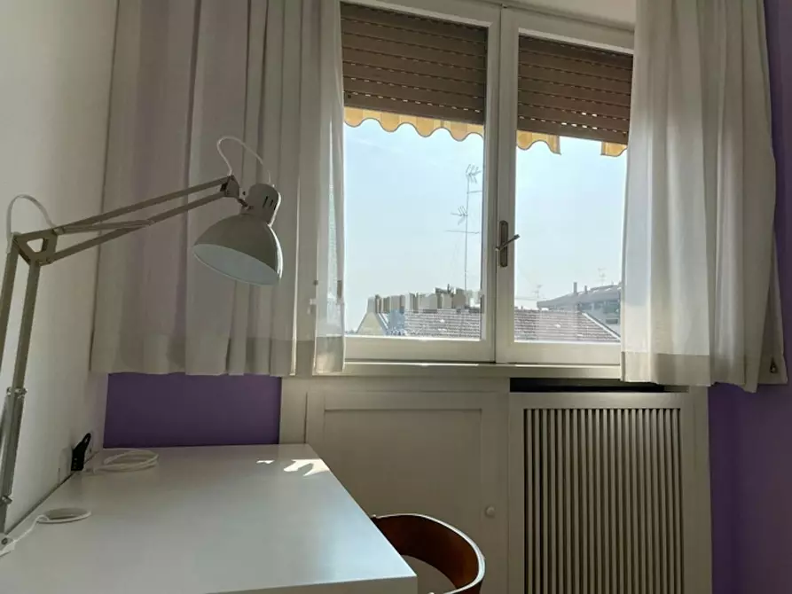 Immagine 4 di Camera in affitto  in Via Varesina a Milano
