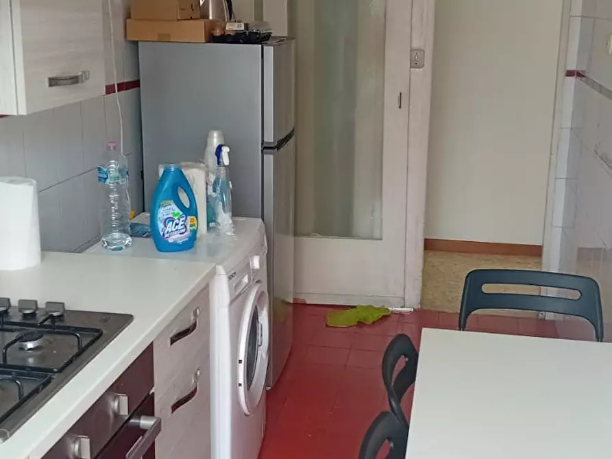 Immagine 10 di Camera in affitto  in Via Borghesano Lucchese a Roma