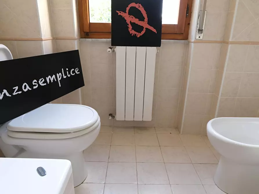 Immagine 10 di Camera in affitto  in Via Andrea Cordedda a Sassari