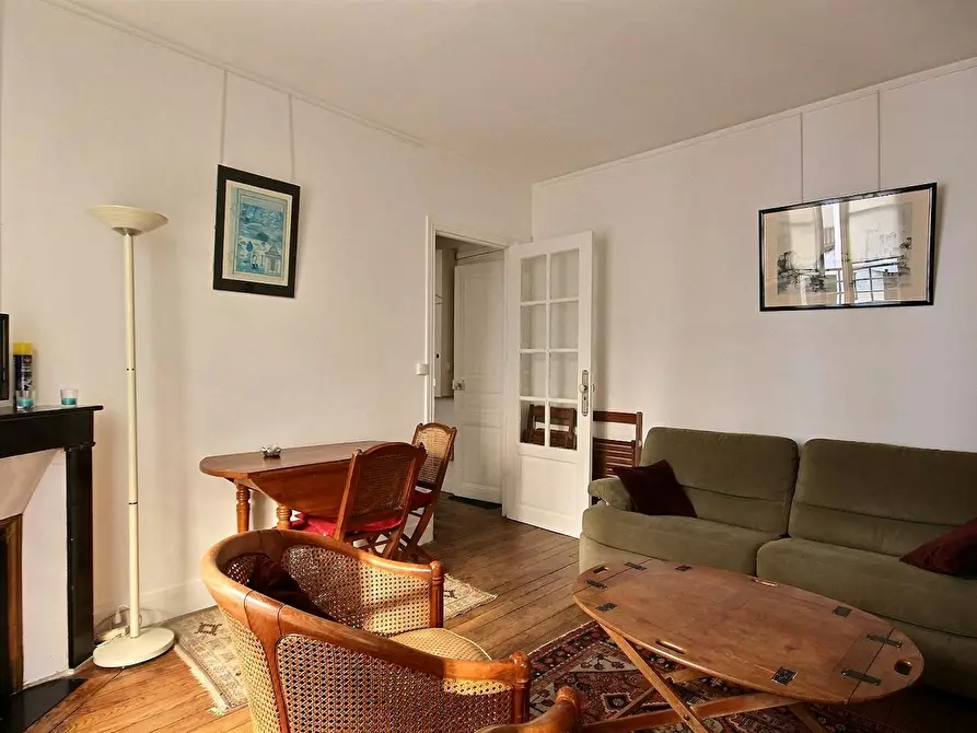 Immagine 1 di Appartamento in affitto  in Rue des Feuillantines a Paris 05