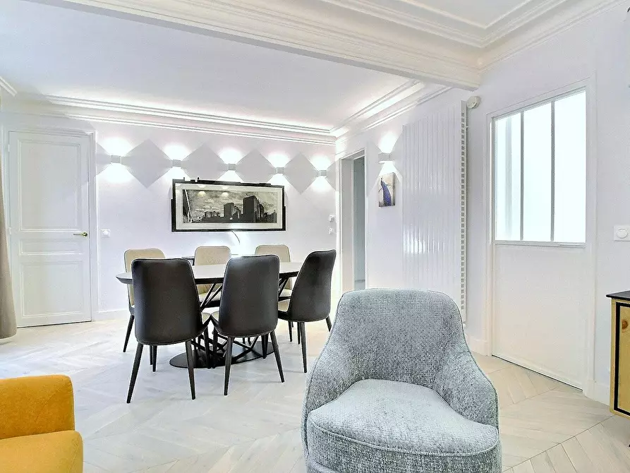 Immagine 6 di Appartamento in affitto  in Rue Duvivier a Paris 07