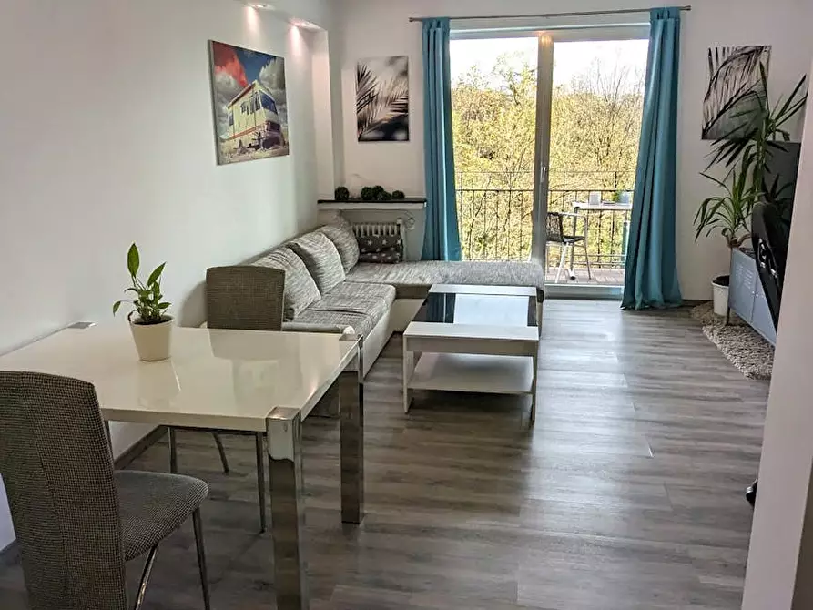 Immagine 5 di Appartamento in affitto  in Brehmstraße a Düsseldorf