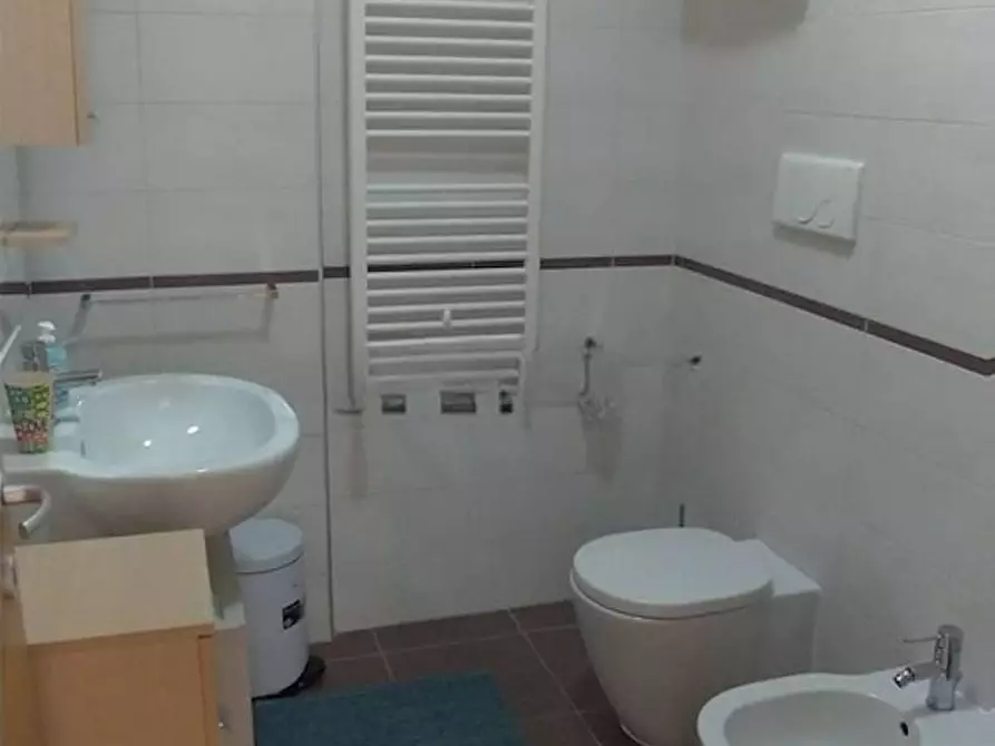 Immagine 4 di Camera condivisa in affitto  in Via Lanciano a Roma