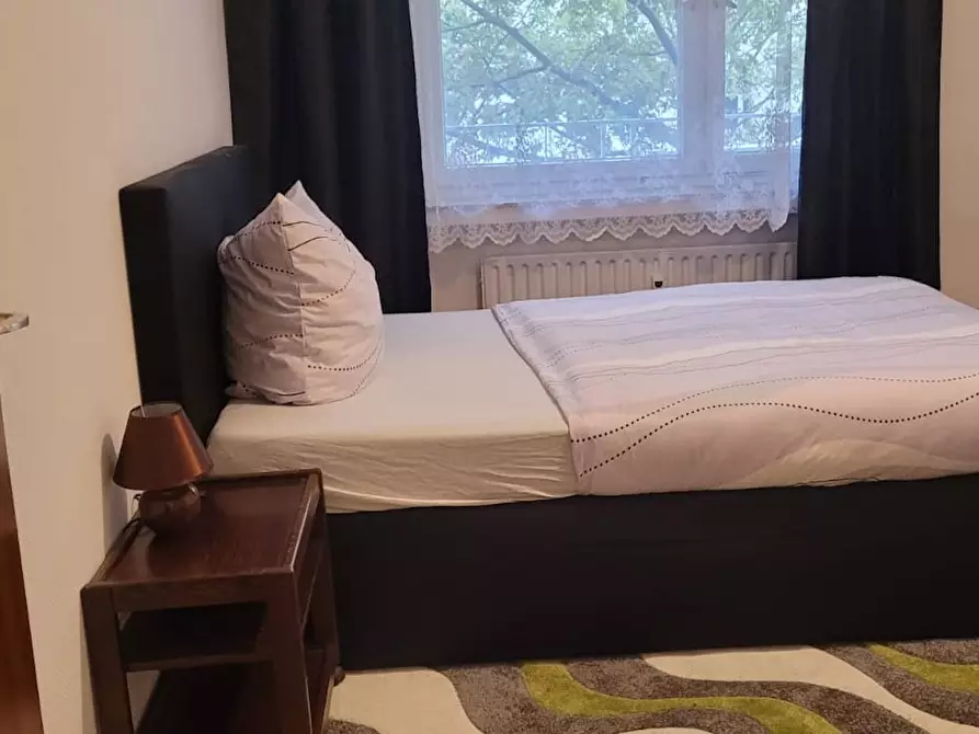 Immagine 4 di Appartamento in affitto  in Fuggerstraße a Berlin