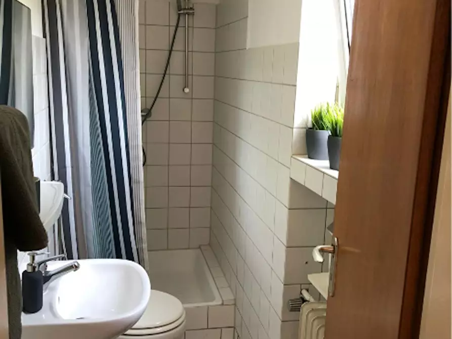 Immagine 7 di Appartamento in affitto  in Roonstraße a Köln