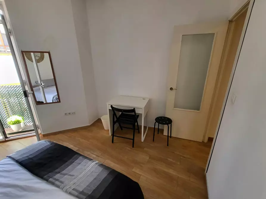 Immagine 7 di Appartamento in affitto  in Calle Regina a Sevilla