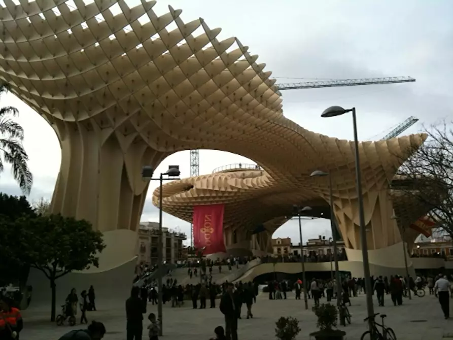 Immagine 1 di Appartamento in affitto  in Calle Regina a Sevilla