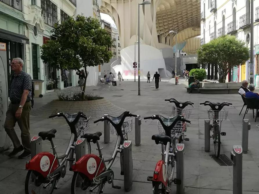 Immagine 2 di Appartamento in affitto  in Calle Regina a Sevilla
