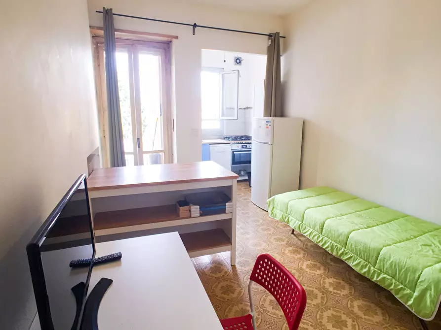 Immagine 4 di Camera in affitto  in Via Monfalcone a Torino