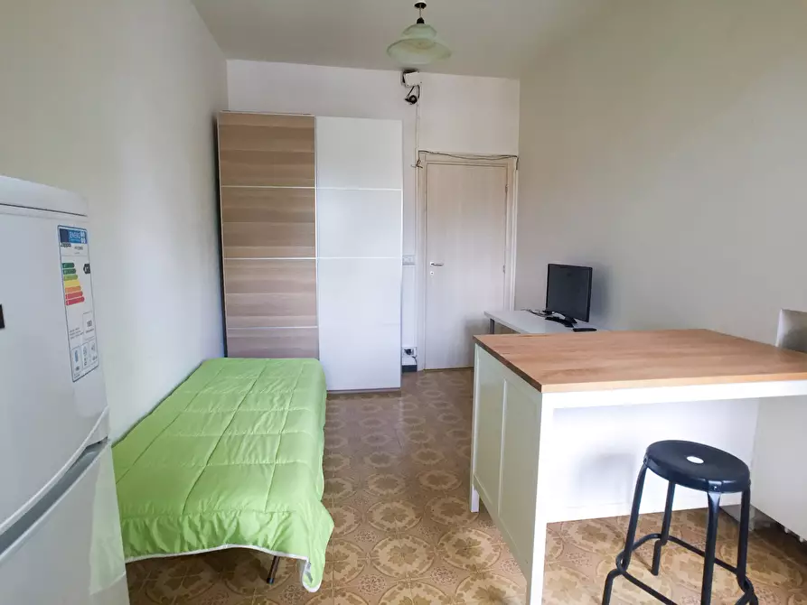 Immagine 2 di Camera in affitto  in Via Monfalcone a Torino