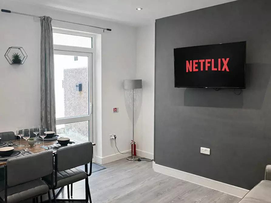 Immagine 1 di Casa indipendente in affitto  in Waun-Wen Road a Landore