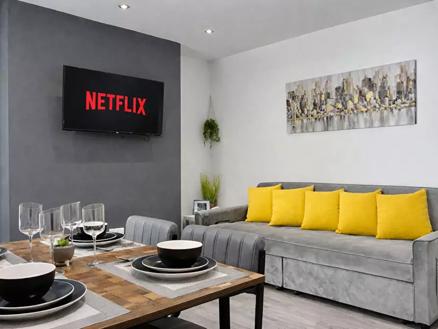 Immagine 2 di Casa indipendente in affitto  in Waun-Wen Road a Landore