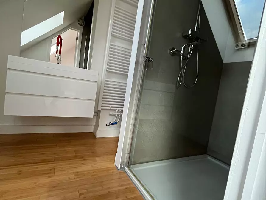Immagine 5 di Appartamento in affitto  in Rue Marie-Thérèse a Bruxelles