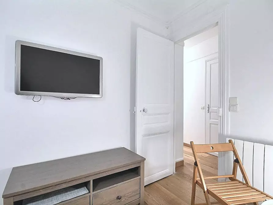 Immagine 4 di Appartamento in affitto  in Rue du Mont Cenis a Paris 18