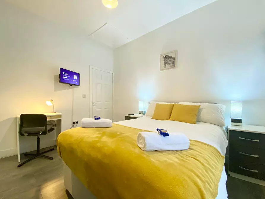 Immagine 3 di Casa indipendente in affitto  in Chell Street a 