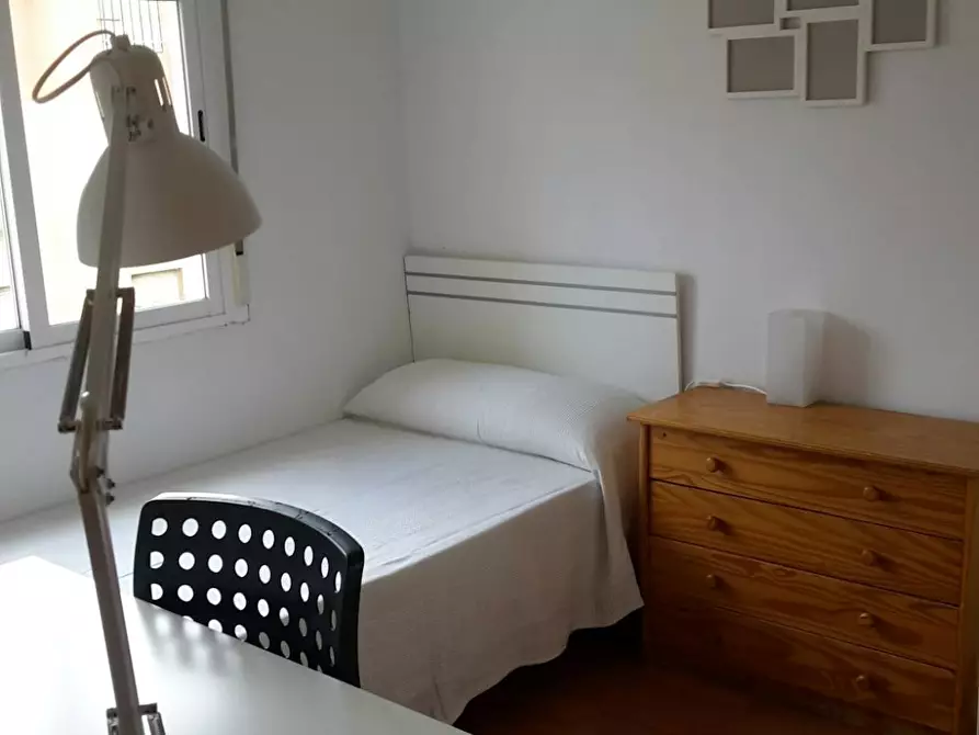 Immagine 1 di Camera in affitto  in Calle San Sebastián a Getafe