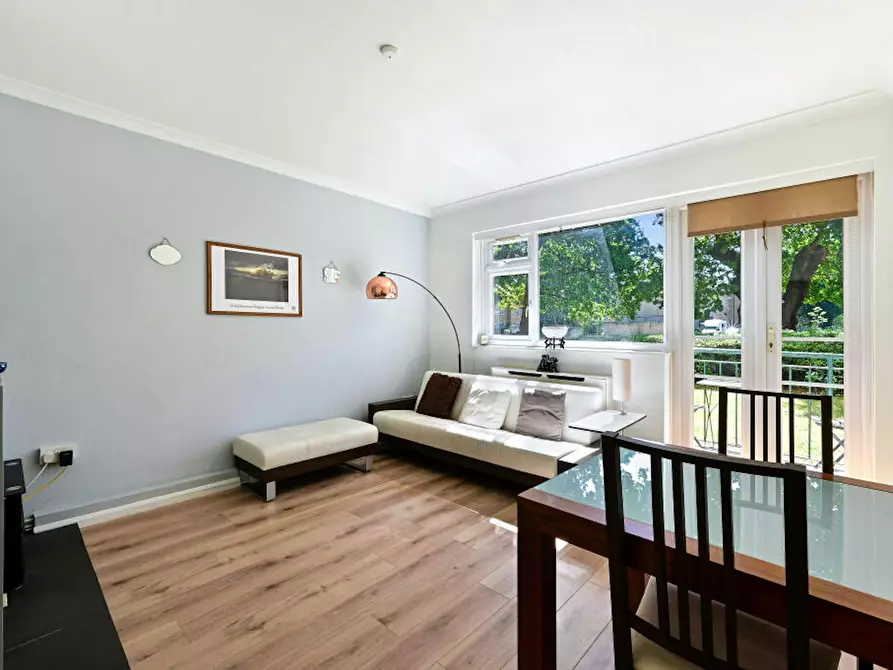 Immagine 7 di Appartamento in affitto  in Smithwood Close a Merton
