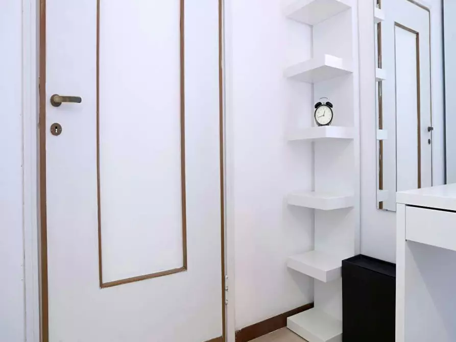 Immagine 10 di Camera in affitto  in Via Salvatore Barzilai a Milano