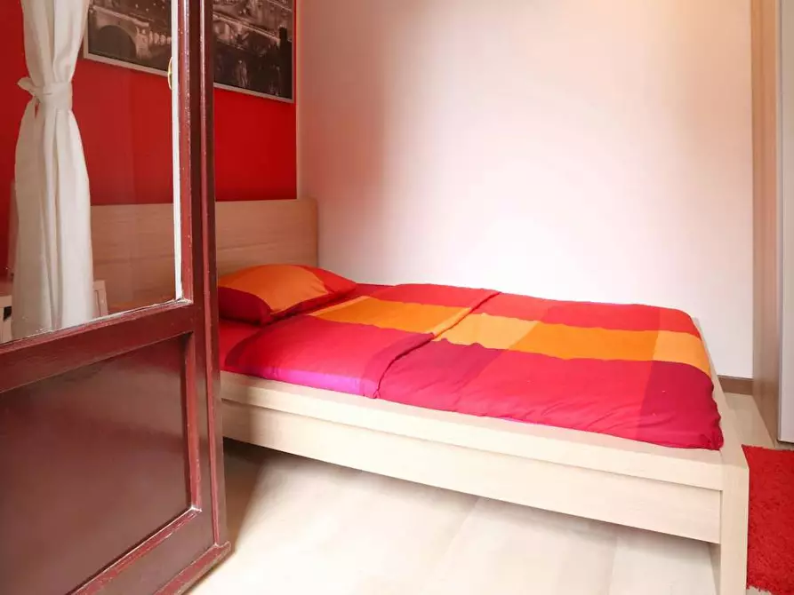 Immagine 2 di Camera in affitto  in Via Salvatore Barzilai a Milano