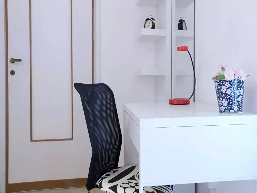 Immagine 8 di Camera in affitto  in Via Salvatore Barzilai a Milano