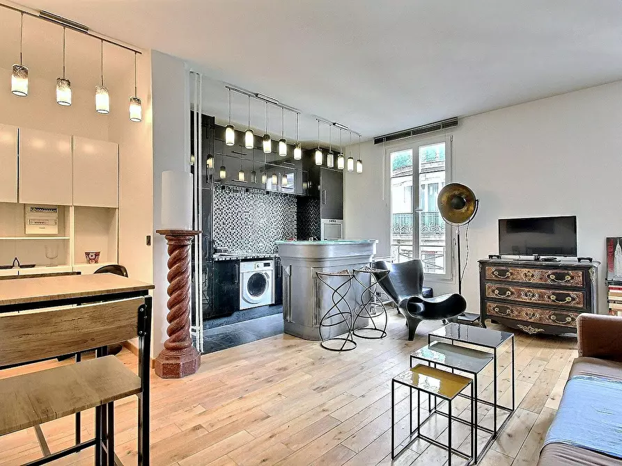 Immagine 5 di Appartamento in affitto  in Rue Sainte-Croix de la Bretonnerie a Paris