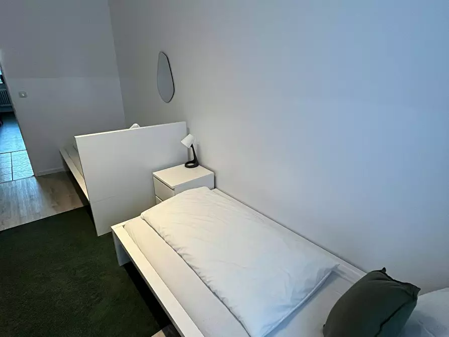 Immagine 2 di Camera condivisa in affitto  in Daimlerstraße a Garching bei München