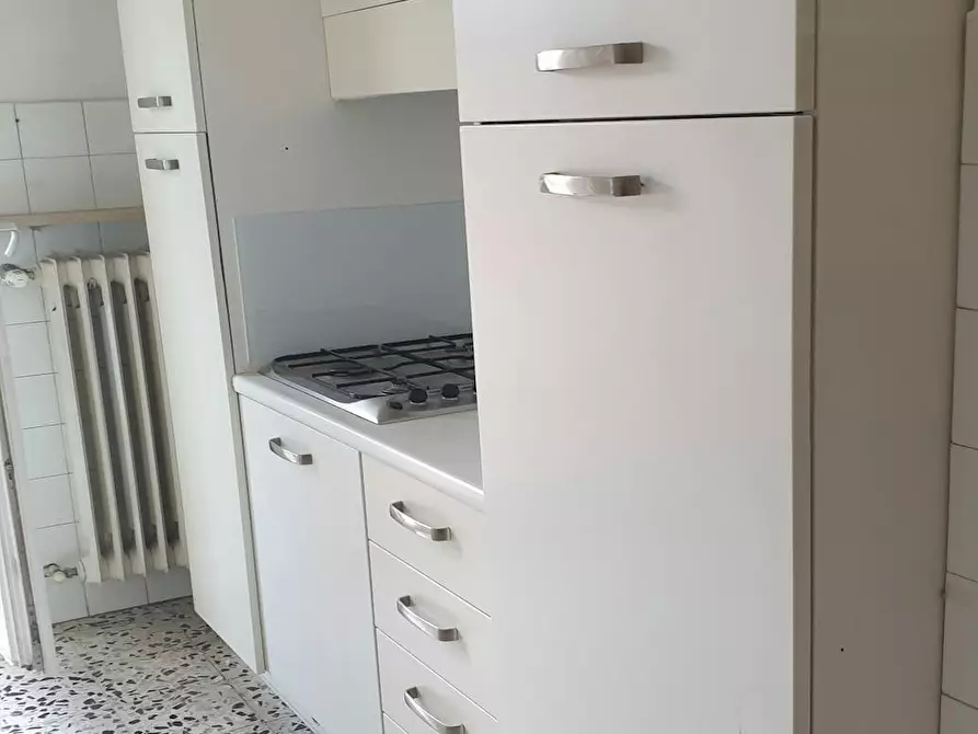 Immagine 9 di Camera in affitto  in Via Fratelli Perini a Trento