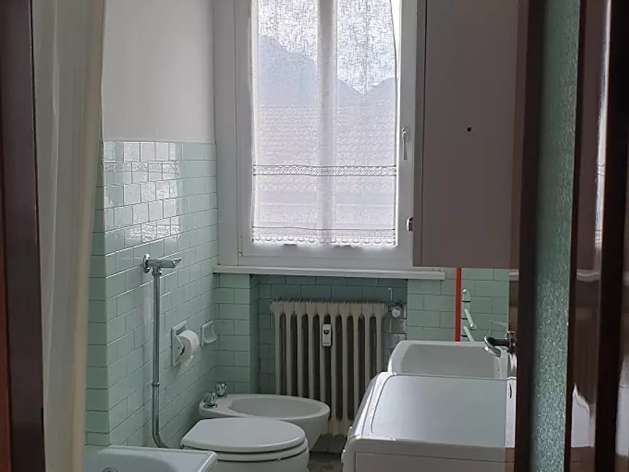 Immagine 6 di Camera in affitto  in Via Fratelli Perini a Trento