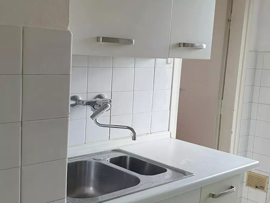 Immagine 10 di Camera in affitto  in Via Fratelli Perini a Trento