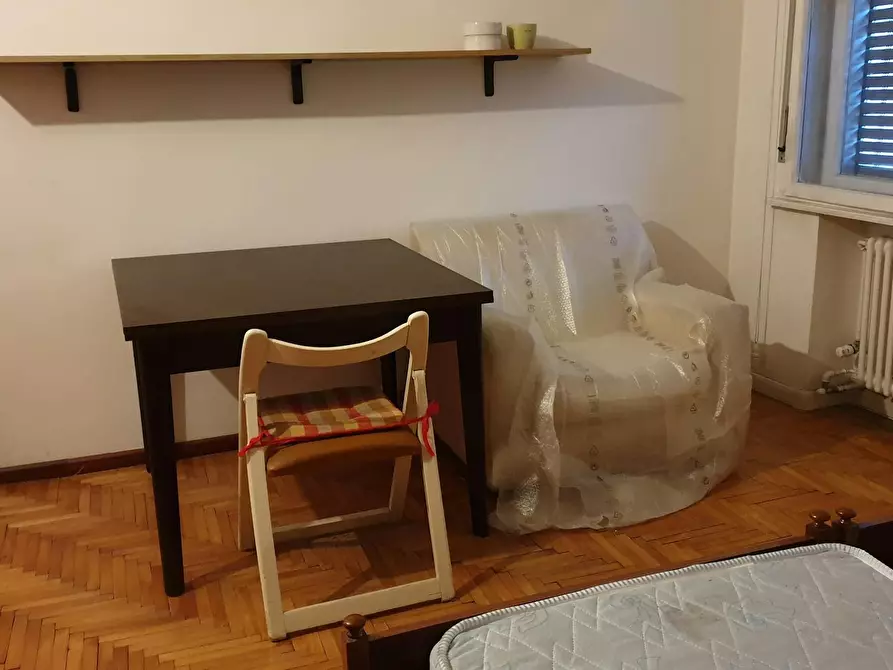 Immagine 4 di Camera in affitto  in Via 24 Maggio 1915 a Trento