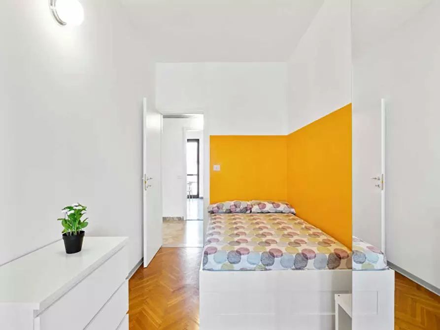 Immagine 5 di Camera in affitto  in Via Andrea Maria Ampère a Milano