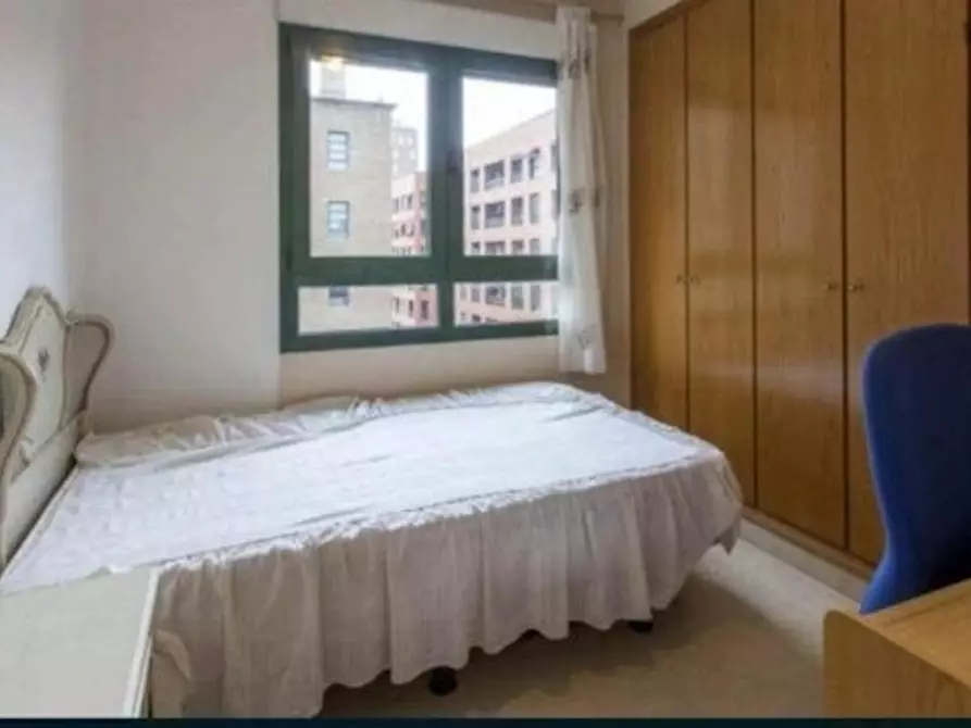 Immagine 6 di Camera in affitto  in Avinguda de l'Institut Obrer de València a Valencia