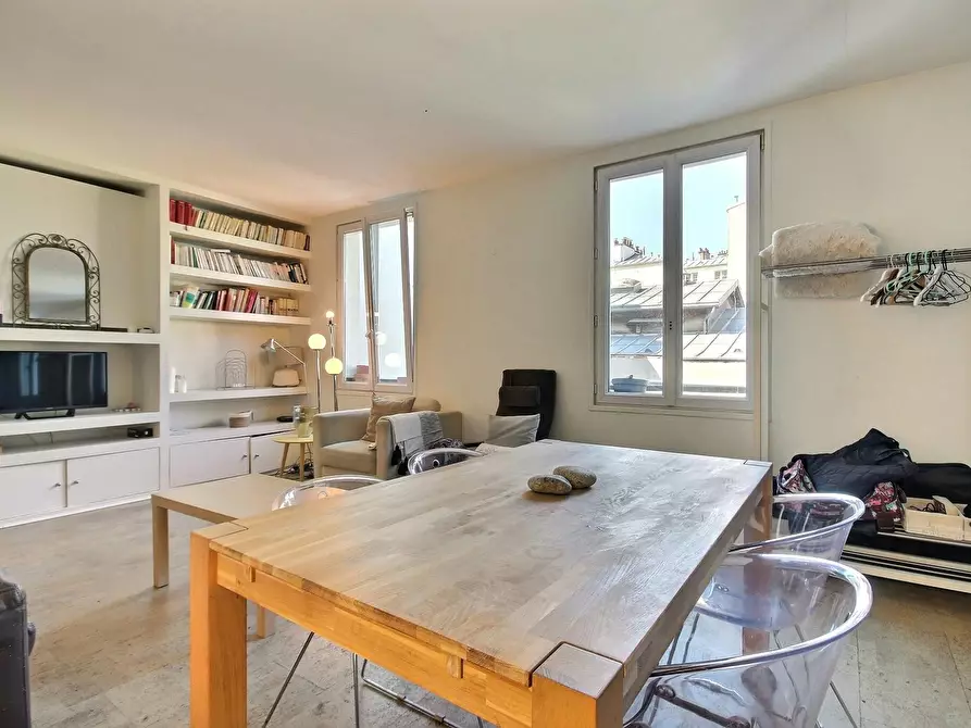 Immagine 5 di Appartamento in affitto  in Rue de la Roquette a Paris