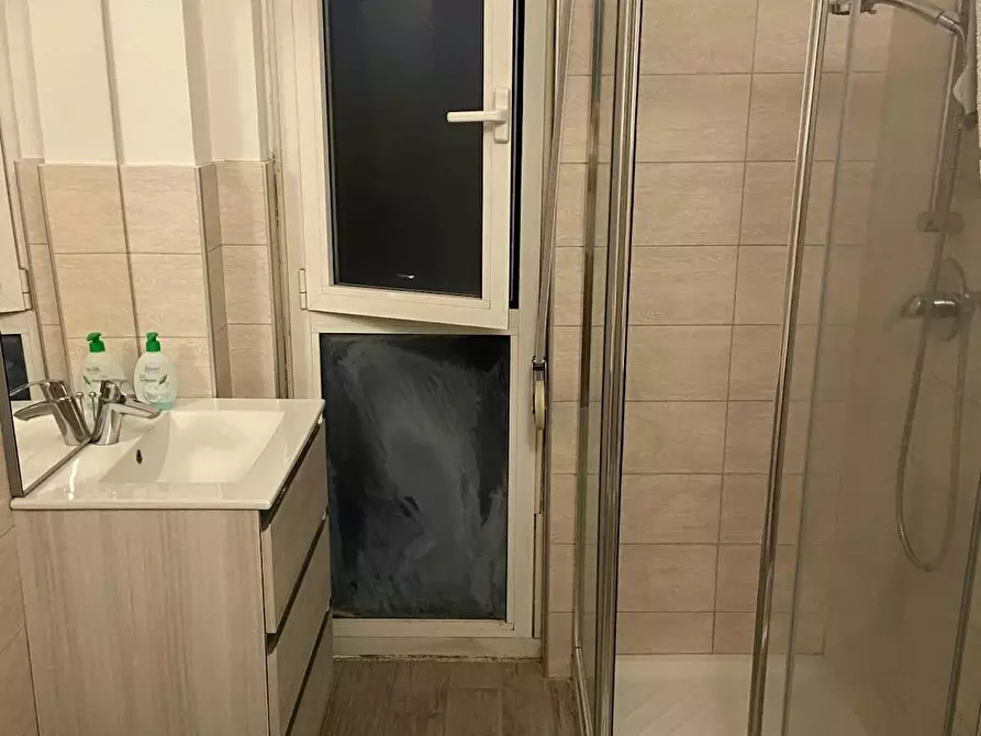 Immagine 3 di Camera in affitto  in Viale Giovanni Suzzani a Milano