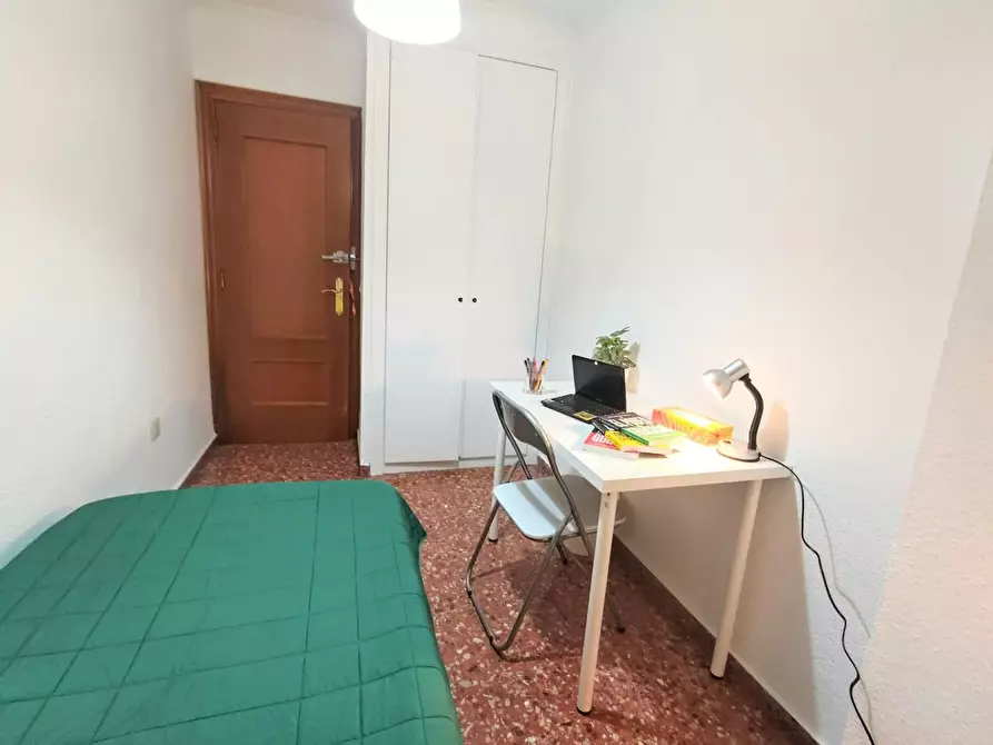 Immagine 6 di Camera in affitto  in Carrer de Vázquez de Mella a Burjassot